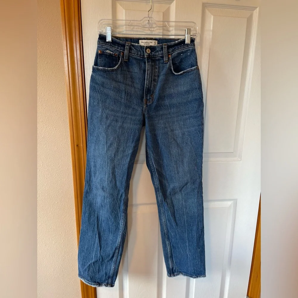 Abercrombie & Fitch The 90’s Straight Jeans - Picture 2 of 9